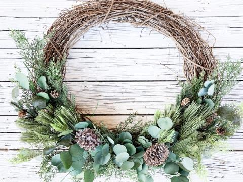green & grapevine holiday wreath