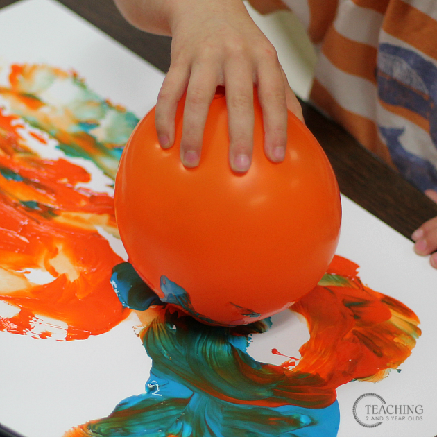 painting with balloons